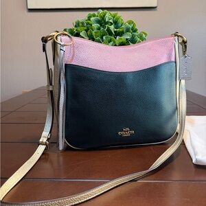 COACH Metallic Color-Block Leather Chaise
Authentic Crossbody Bag Handbag EUC